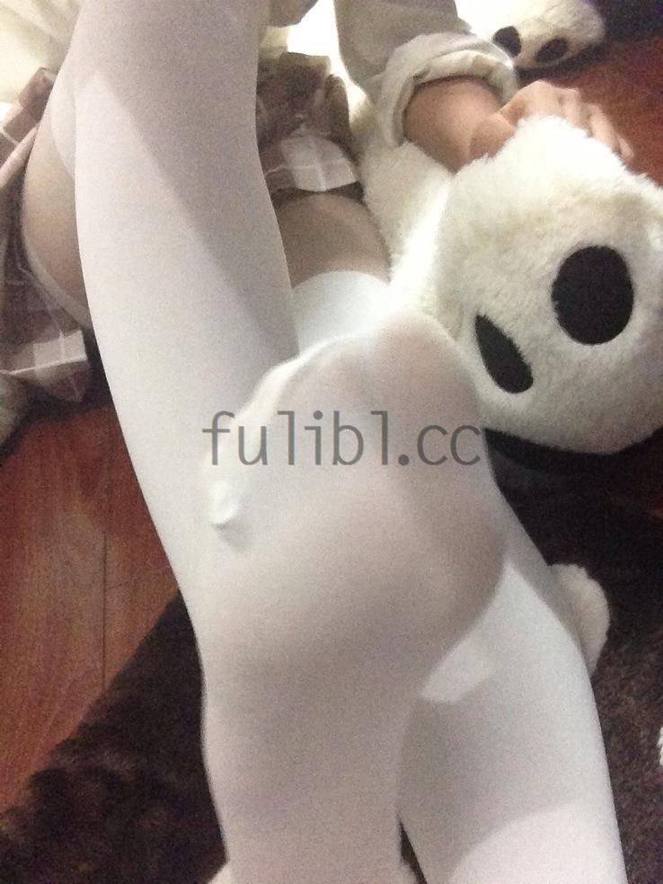 【稀缺】极品女神 神楽板真冬系列私拍特典[66P/19M]