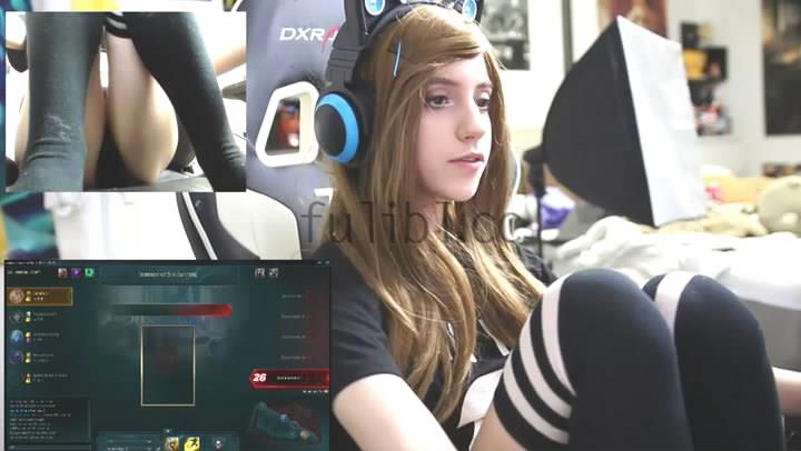 漂亮的英国小女主播lana_rain边自W边打LOL[1V/0.97G]