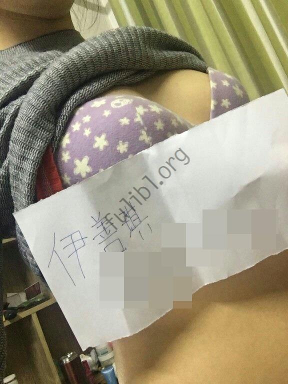目前还是大学生的微博小骚货@伊善琪 VIP视图第二弹[21P+3V/65M]