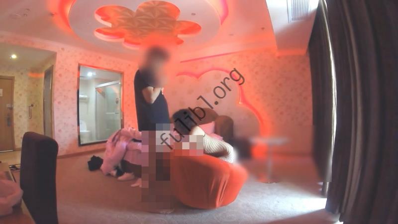 91蛋叔作品之毒龙口爆颜S 即将结婚的逆天长腿网袜女医生[1V/187M]