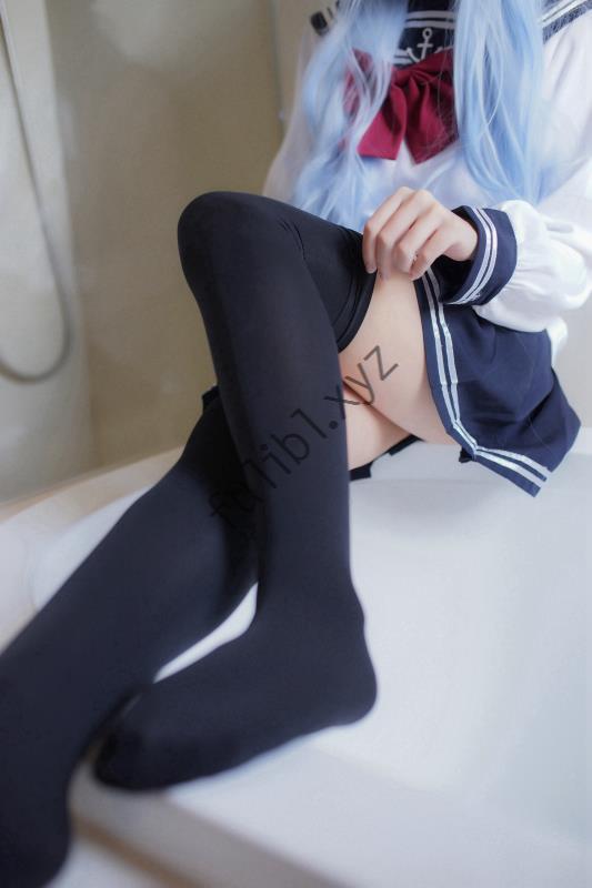 微博@少女映画电子写真之舰娘响 无修正原版[82P/413M]