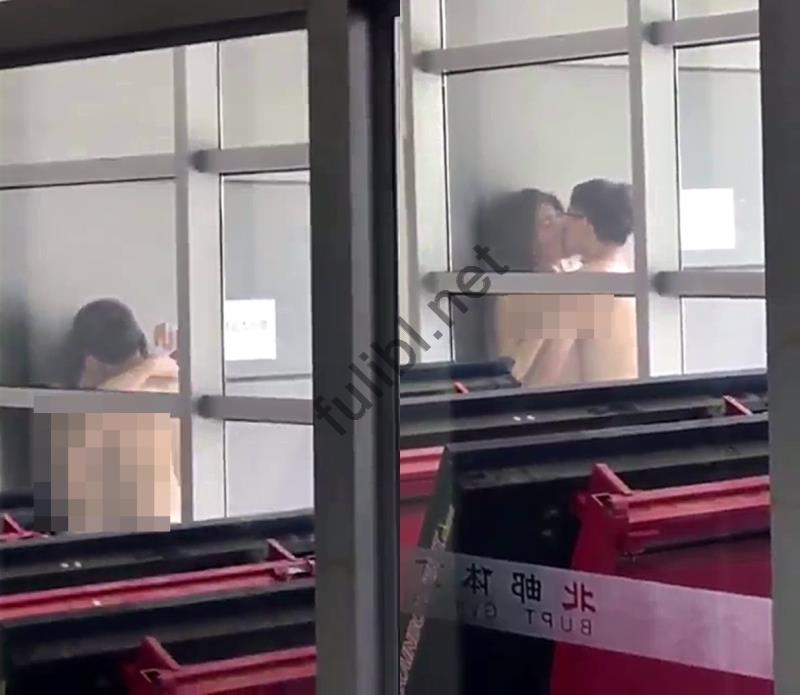 最新热搜门事件 北邮体育馆事件无修正原版[1V/55M]