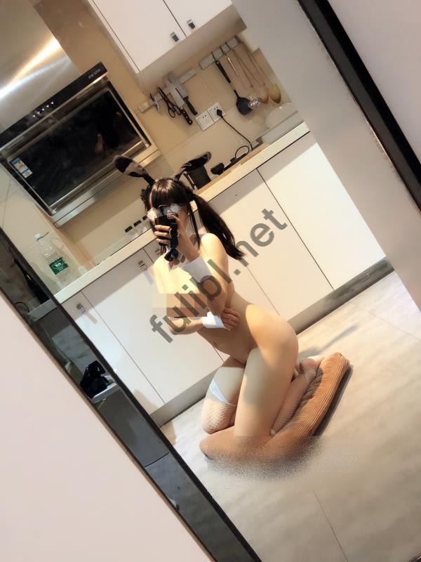 福利姬@软软酱m - 兔女郎[49P+2V/237M]