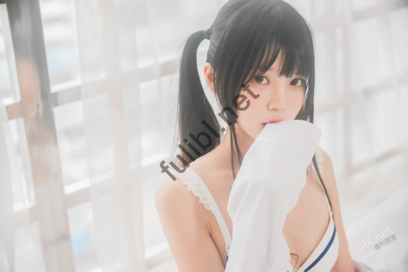 高颜值coser@桜桃喵电子写真 - 白衬衫双马尾[47P/362M]