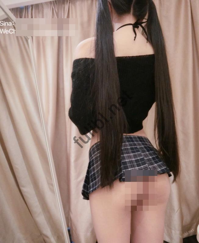 白虎福利姬@萌白酱(甜味弥漫) - 半乳毛衣超短裙[57P/57M]