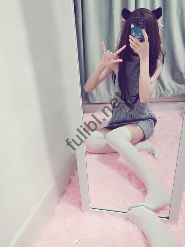 白虎福利姬@一只球球妹 尺度视图合集[198P+1V/975M]