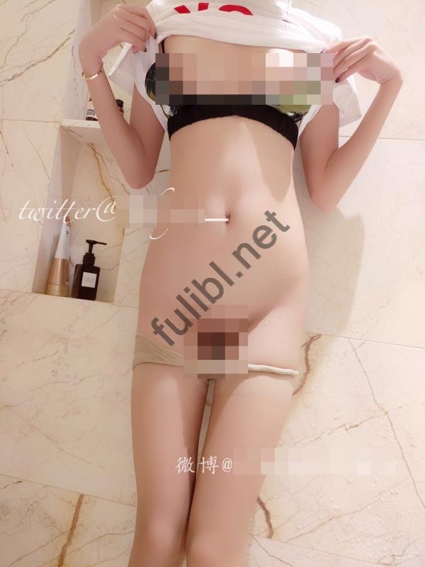 白虎福利姬@草莓味的软糖呀+@一只球球妹 小合集[101P/54M]