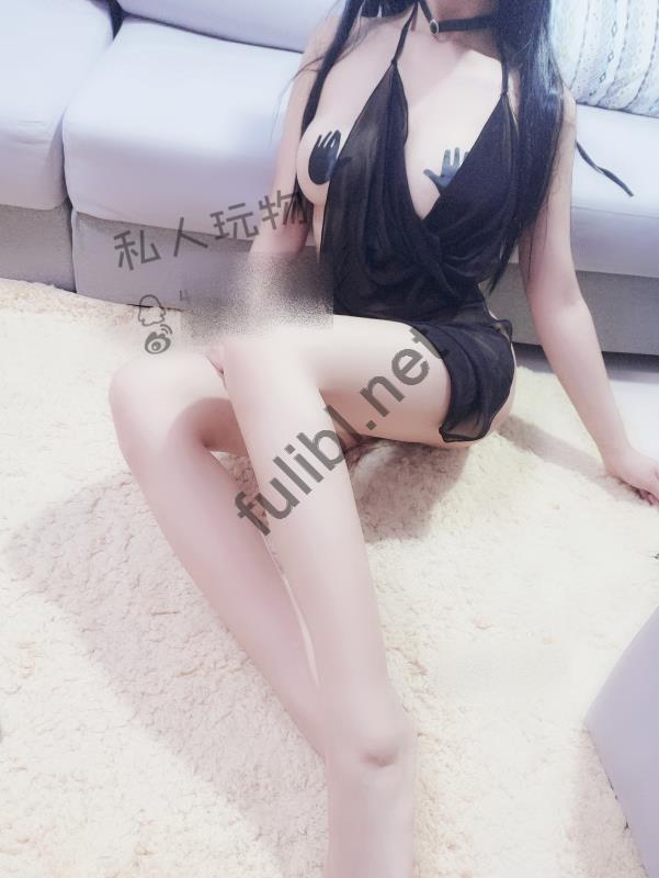 福利姬@私人玩物 - 透明睡裙[25P+1V/468M]