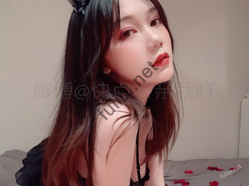 极品福利姬@快点亲亲我吖 -猫女郎[68P+2V/271M]