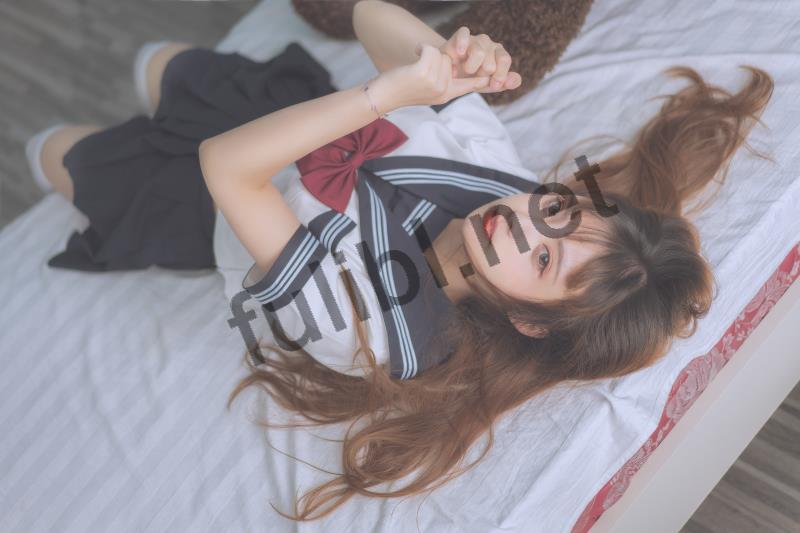 人气网红@一只云烧 - JK少女的日常[49P/827M]